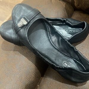 Like new Coach ballet flats